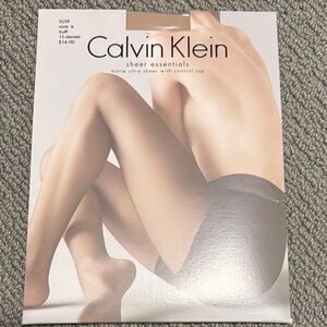 Calvin Klein Sheer Essentials Matte Ultra Sheer Control Top - Nude